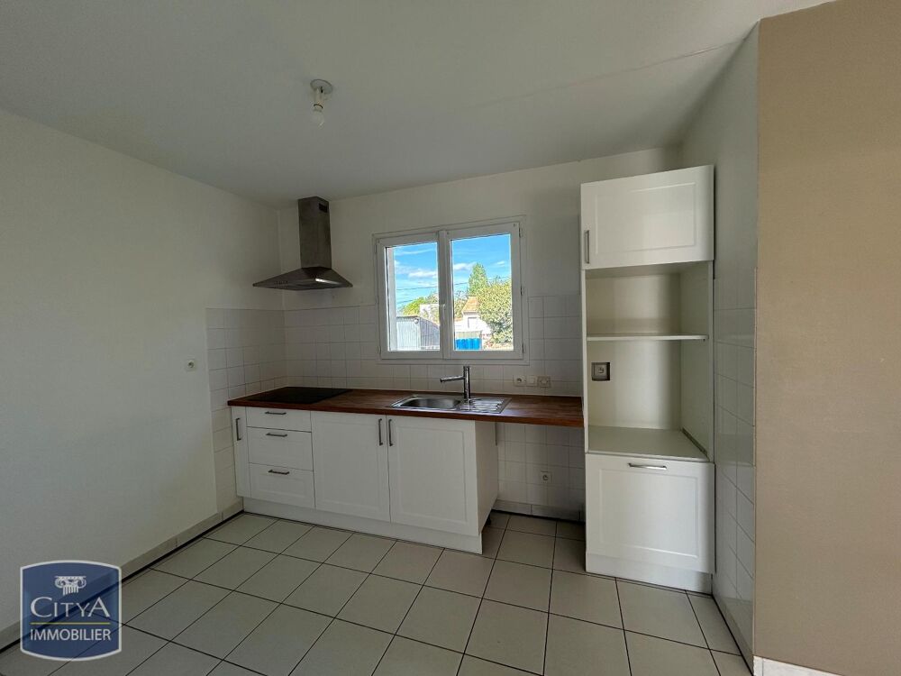 location Maison - 4 pièce(s) - 93 m² Beaumont (86490)