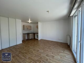  Appartement à louer 2 pièces 44 m²