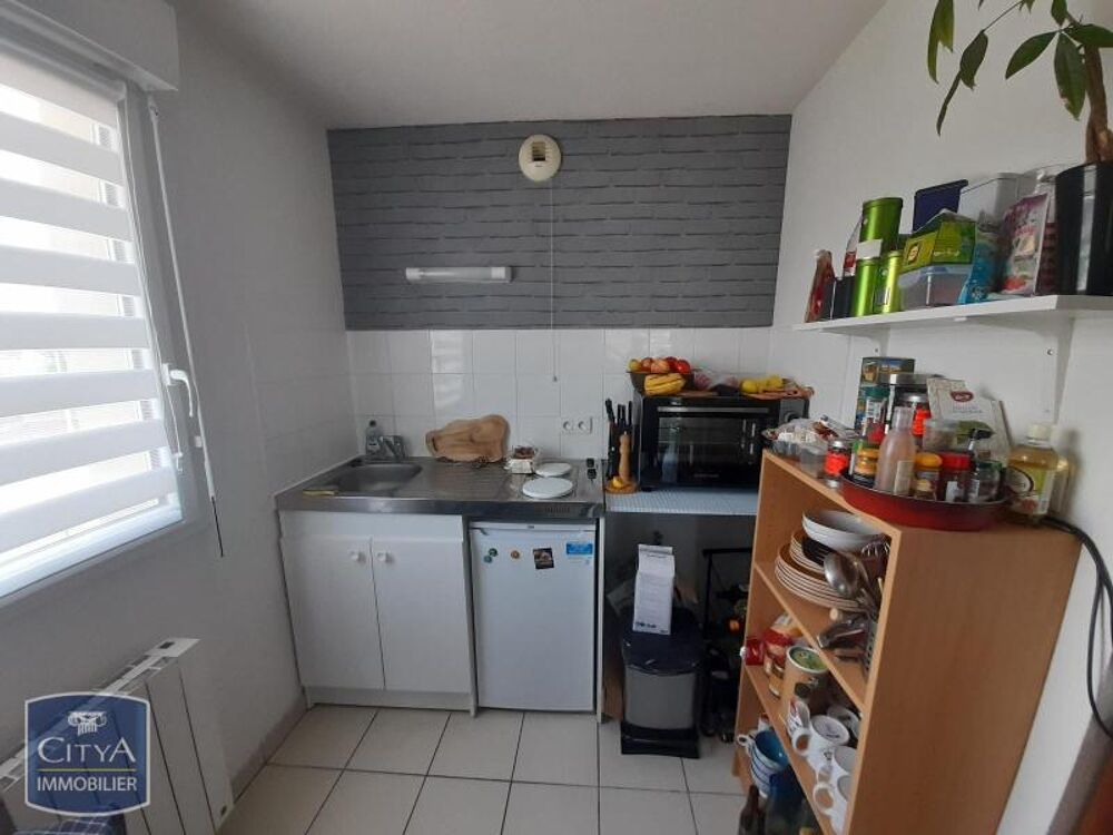 À LOUER : Appartement T2 à Yvetot, 76190. Découvrez ce c....