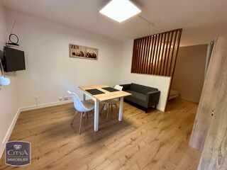  Appartement à louer 1 pièce 32 m²