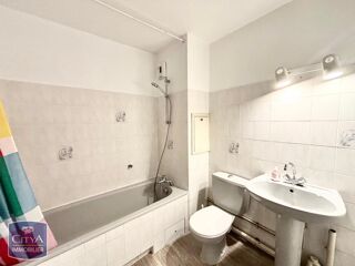  Appartement à louer 2 pièces 45 m²