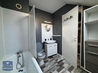  Appartement à louer 1 pièce 28 m²