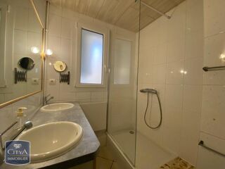  Appartement à louer 4 pièces 61 m²