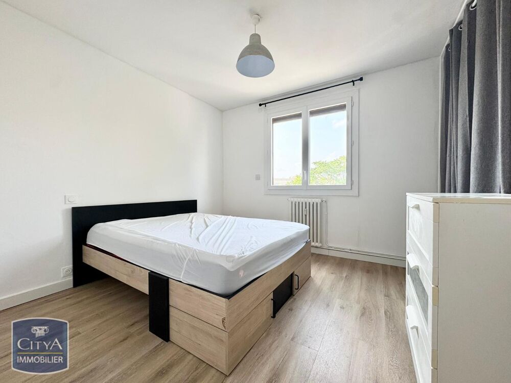 location Appartement - 3 pièce(s) - 63 m² Nimes (30900)