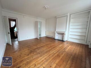  Appartement à louer 3 pièces 77 m²