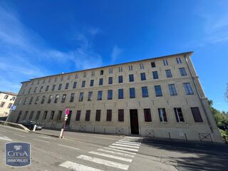  Appartement à louer 1 pièce 32 m²
