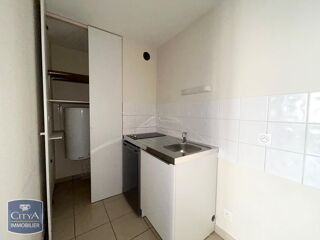  Appartement à louer 1 pièce 32 m²