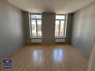  Appartement à louer 4 pièces 156 m²