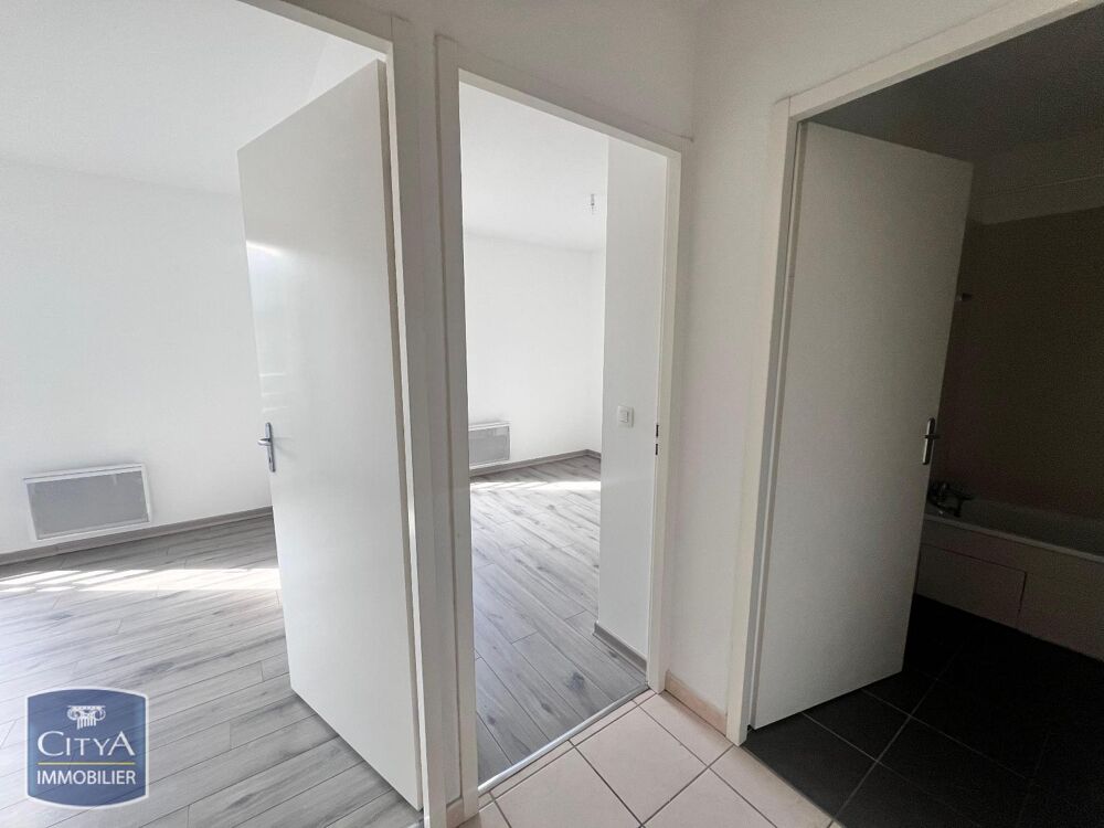 location Appartement - 3 pièce(s) - 67 m² La Tour-du-Pin (38110)