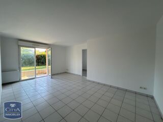 location Appartement - 2 pièce(s) - 55 m² Châtellerault (86100)