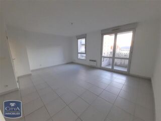  Appartement à louer 3 pièces 68 m²