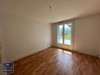  Appartement à louer 3 pièces 53 m²