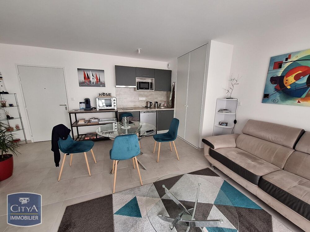 À LOUER : Appartement T2 moderne à Pornic, situé dans un....