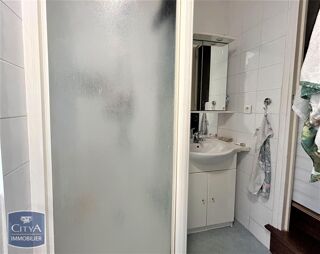  Appartement à louer 2 pièces 37 m²
