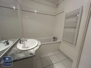  Appartement à louer 2 pièces 43 m²