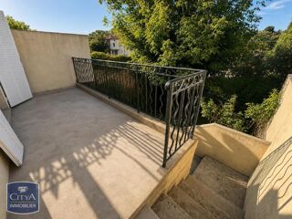  Maison à louer 6 pièces 133 m²