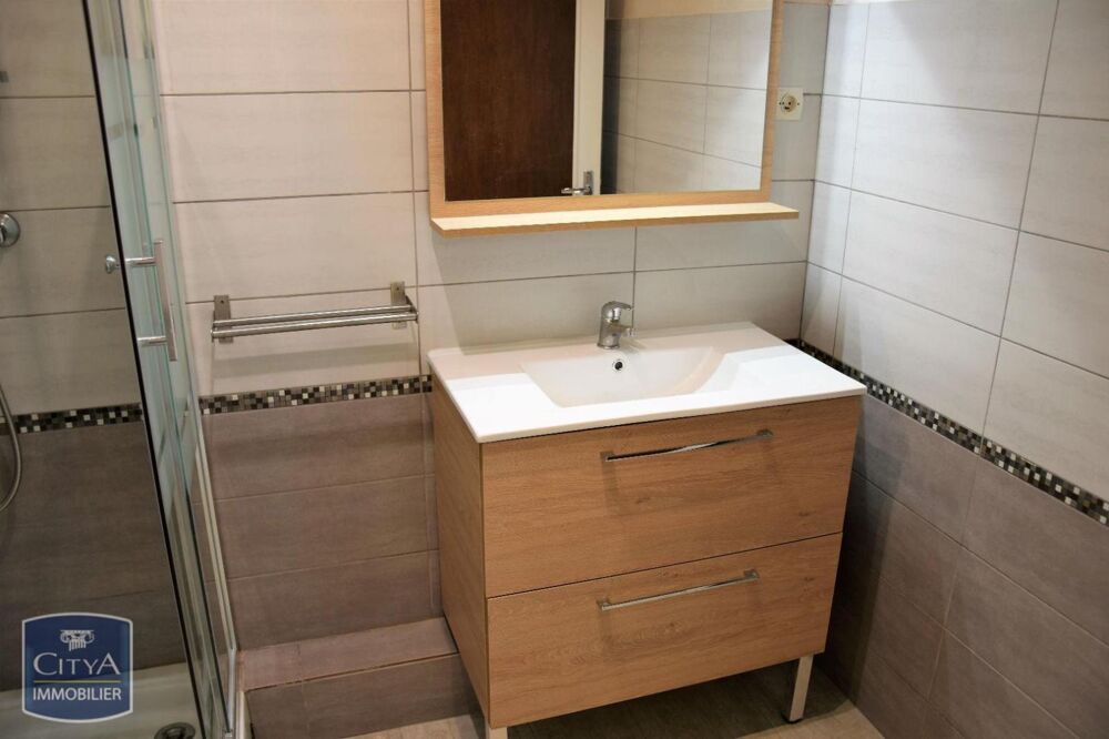 location Appartement - 3 pièce(s) - 66 m² Vitrolles (13127)