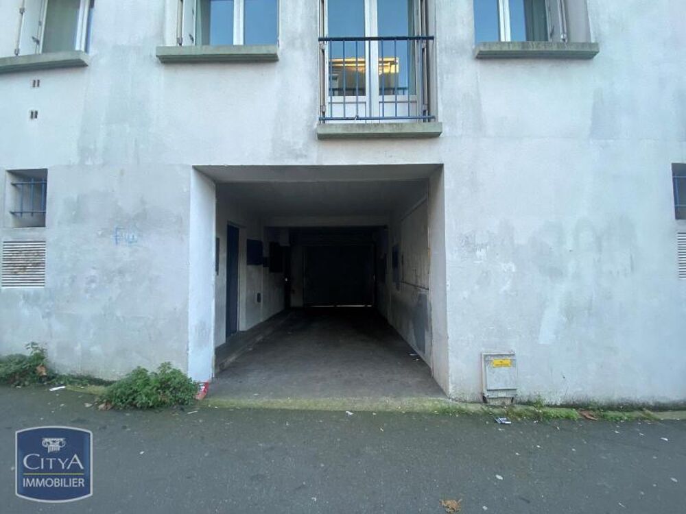 location Parking / Garage Brest (29200)