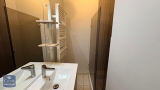  Appartement à louer 3 pièces 64 m²