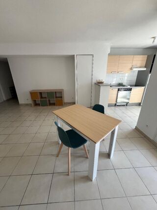  Appartement à louer 3 pièces 66 m²