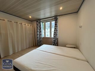  Appartement à louer 3 pièces 81 m²