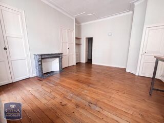  Appartement à louer 2 pièces 56 m²