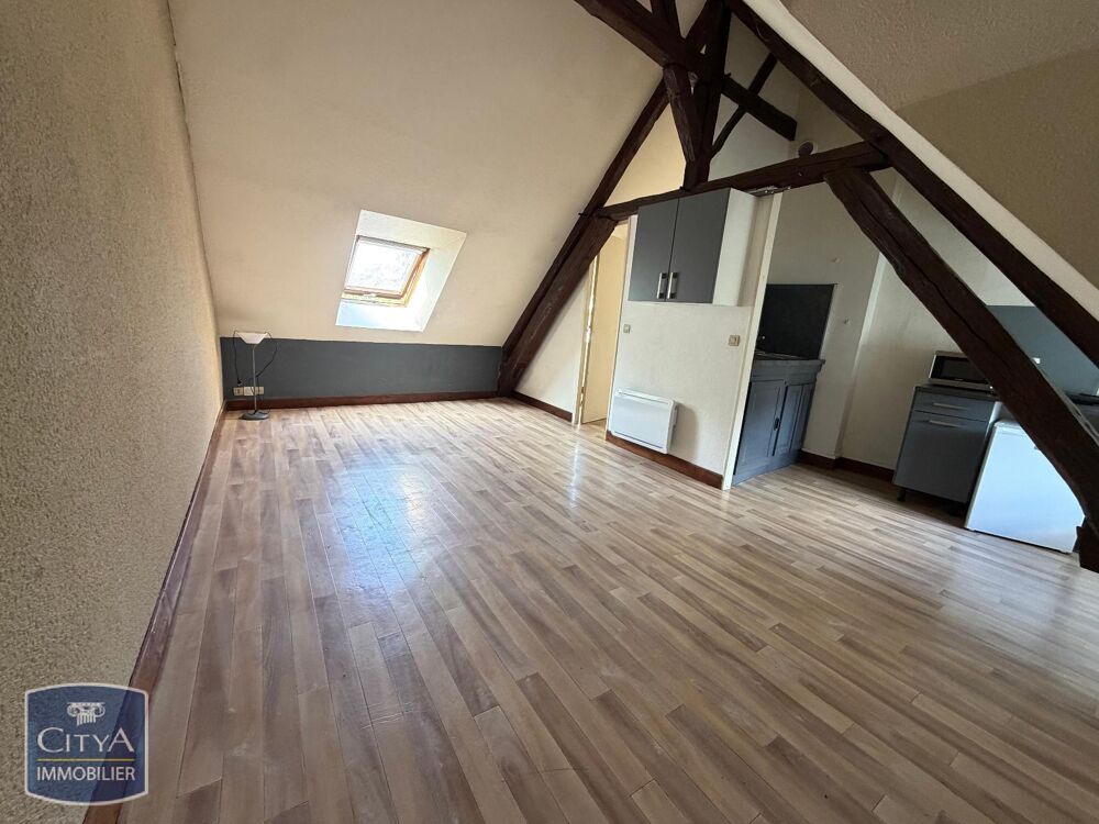 À LOUER : Appartement T1 situé à Châteauroux, dans le dé....