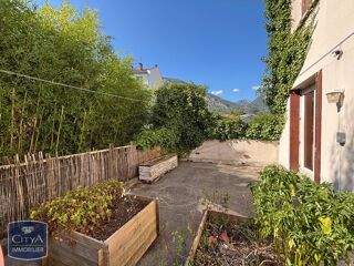  Appartement à louer 3 pièces 73 m²