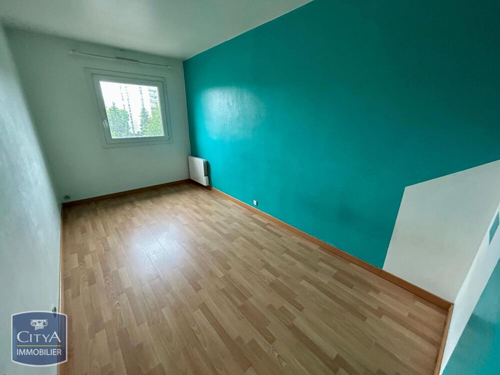 À louer : Appartement T2 situé à Maurepas, dans le dépar....