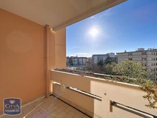  Appartement � louer 4 pi�ces 93 m�