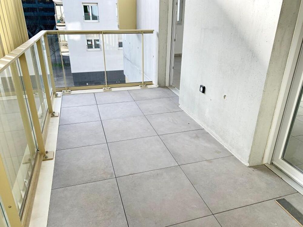 location Appartement - 3 pièce(s) - 61 m² Vaulx-en-Velin (69120)