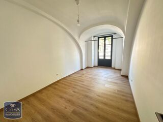  Appartement à louer 3 pièces 93 m²