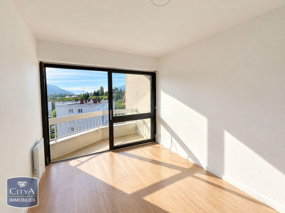 location Appartement - 2 pièce(s) - 65 m² Voiron (38500)