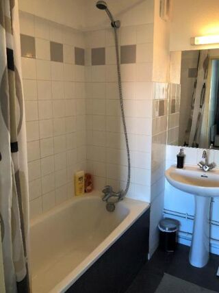  Appartement à louer 2 pièces 32 m²