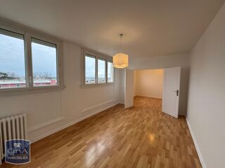  Appartement à louer 3 pièces 57 m²