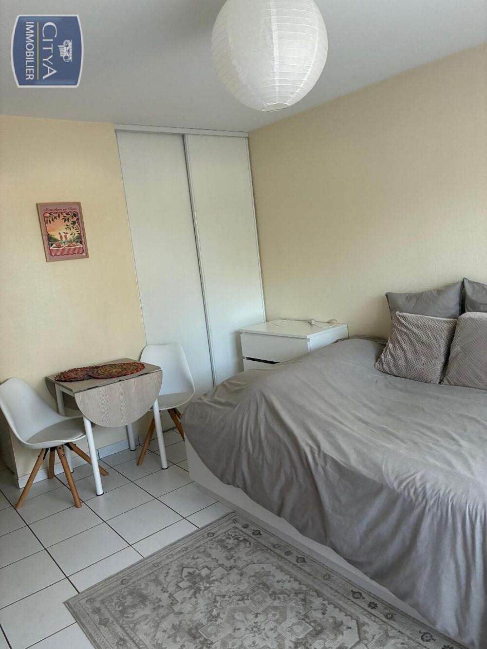 À LOUER ! Découvrez cet appartement spacieux et lumineux....