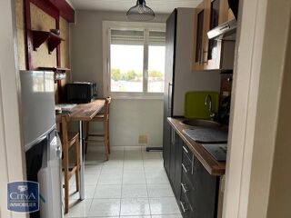  Appartement à louer 3 pièces 65 m²