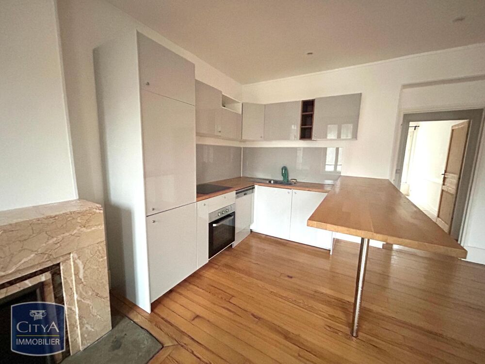 À LOUER : Appartement rénové T4 situé en plein coeur de S....