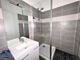  Appartement à louer 1 pièce 28 m²