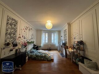  Appartement à louer 8 pièces 234 m²