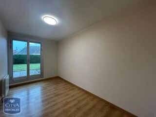 location Appartement - 2 pièce(s) - 57 m² Voves (28150)