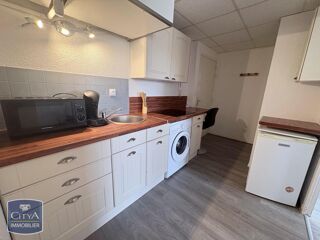  Appartement à louer 2 pièces 28 m²