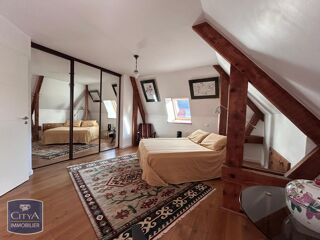  Appartement à louer 3 pièces 103 m²
