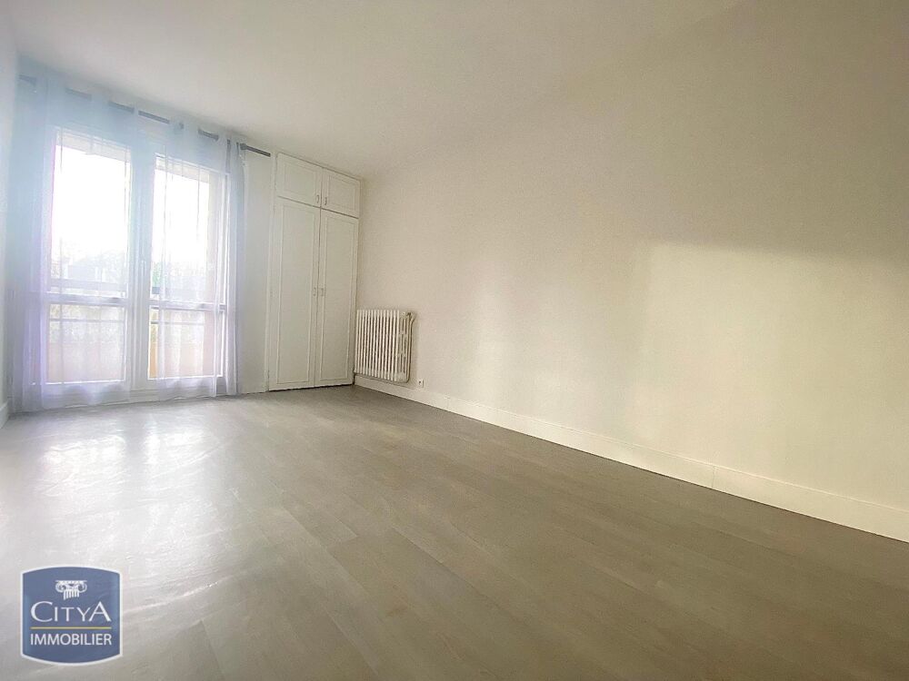 location Appartement - 2 pièce(s) - 50 m² Vélizy-Villacoublay (78140)