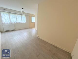  Appartement à louer 1 pièce 32 m²
