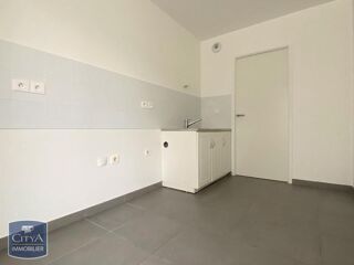  Appartement à louer 3 pièces 75 m²