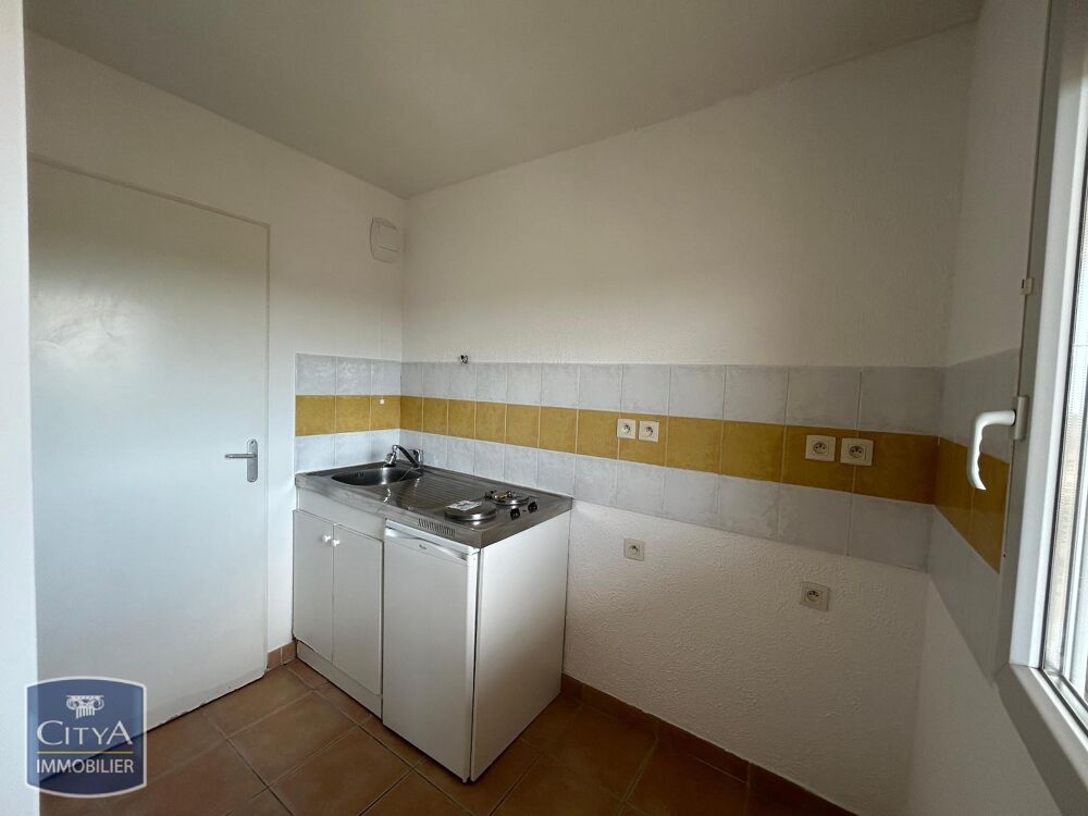 location Appartement - 3 pièce(s) - 54 m² Saint-Gilles (30800)