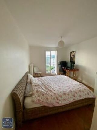 Appartement à louer 3 pièces 86 m²