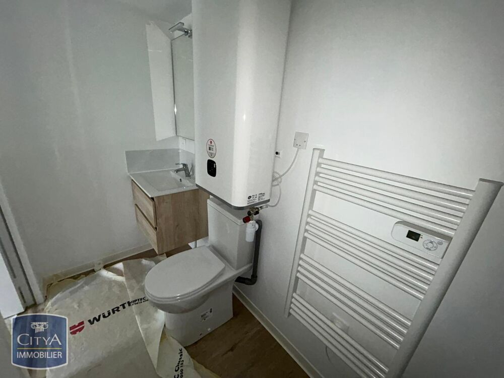 location Appartement - 1 pièce(s) - 17 m² Changé (53810)