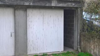  Parking / Garage à louer 